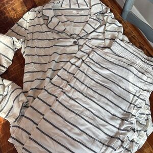 Z Supply Striped Two-Piece Pajama Set - White with Gray Stripes XS